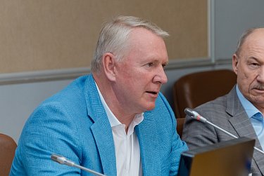 Состоялась презентация книги о региональном парламенте